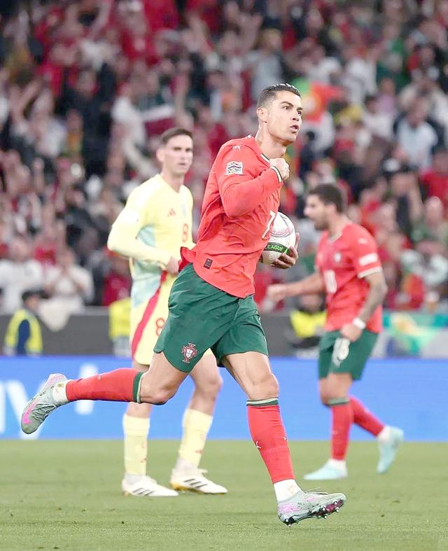 欧洲国家队备战下一场比赛，摩拳擦掌