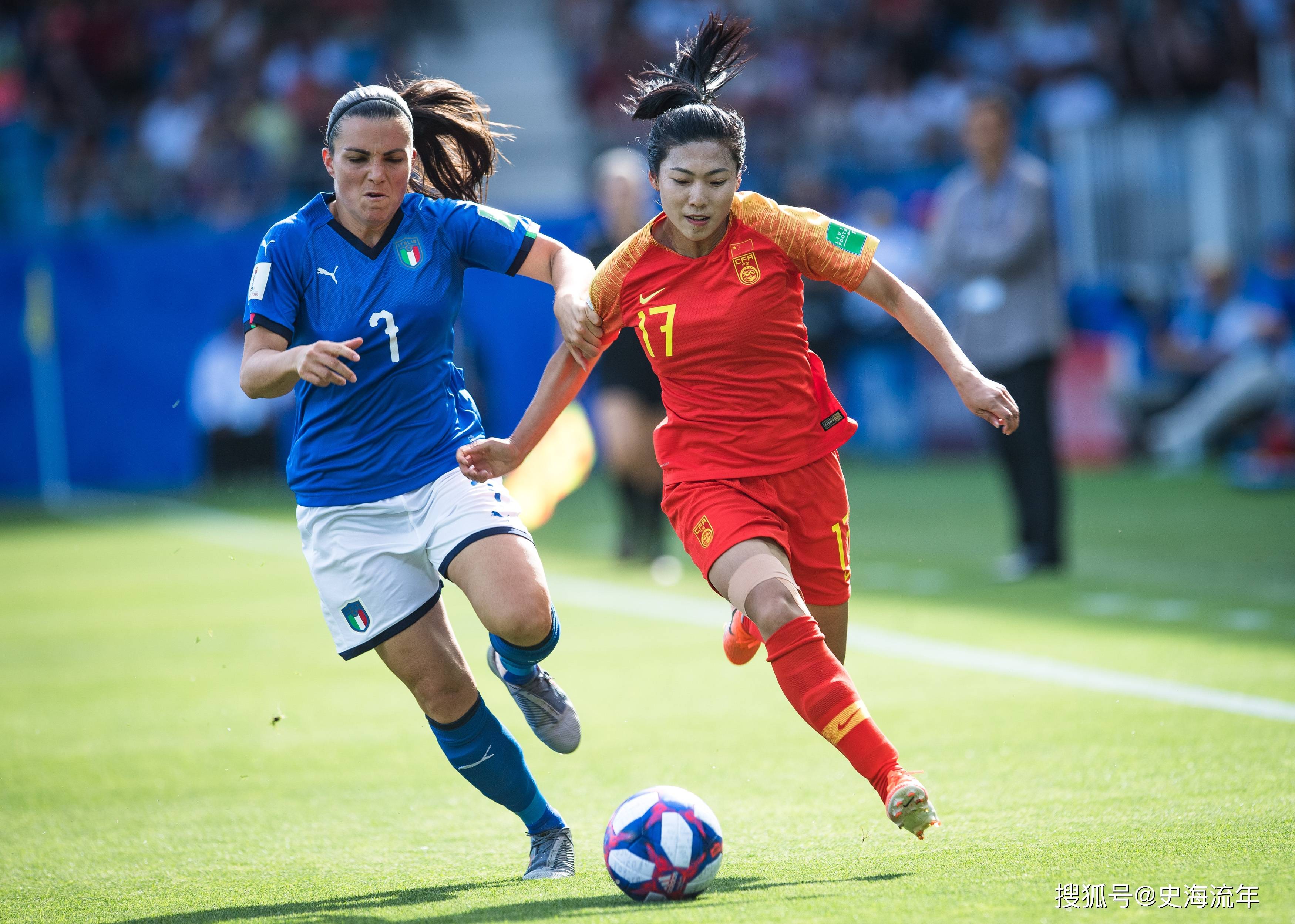 拉脱维亚女足队为备战世界杯而奋斗